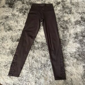 Offline by Aerie Goals 7/8 High Rise Leggings Brown Leopard Mesh Size Small